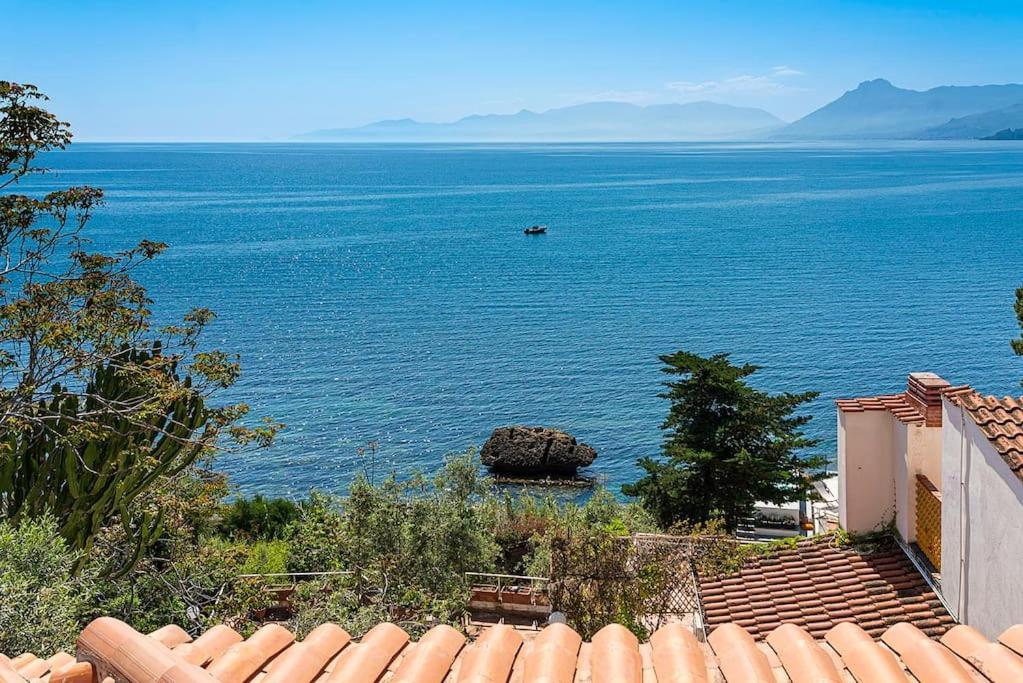 Casa vacanze Casa Mamà Private Access To Sea *